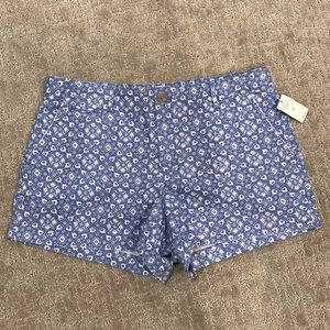 NWT GAP Summer Shorts - Blue Pattern - Women’s Size 10 Tall - NEW with tags!